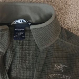 Arcteryx pullover used